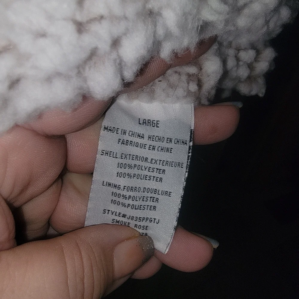 Misses sz L Thread & Supply Wubby Sherpa Tan And cream zip of Vest - Picture 2 of 9